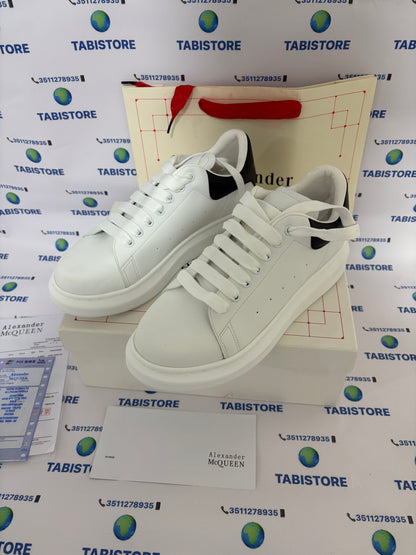 Alexander McQueen Sneaker Oversize in Bianco/Nero